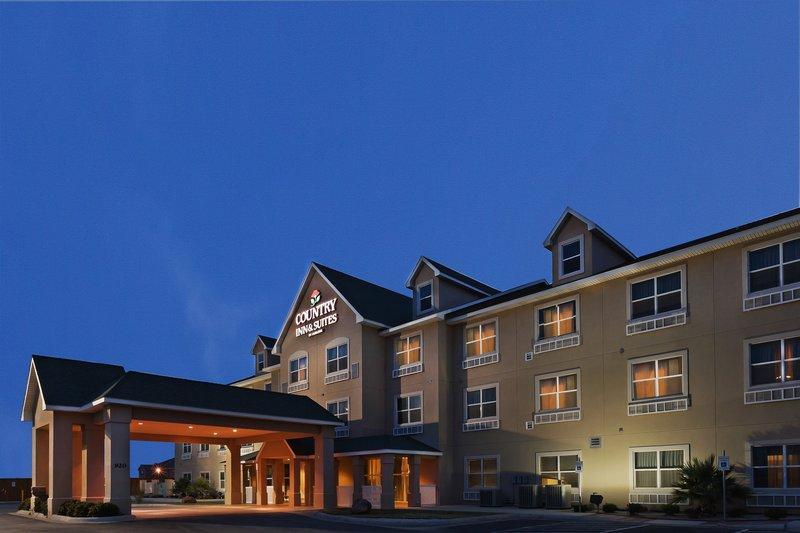 Photo of Country Inn & Suites by Radisson Midland, Midland, TX