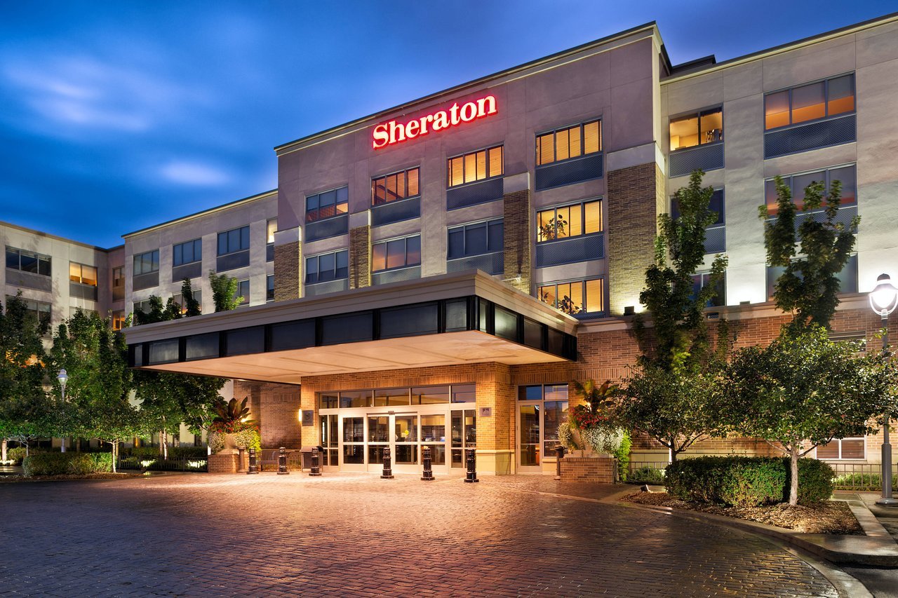 Photo of Sheraton Minneapolis Midtown Hotel, Minneapolis, MN