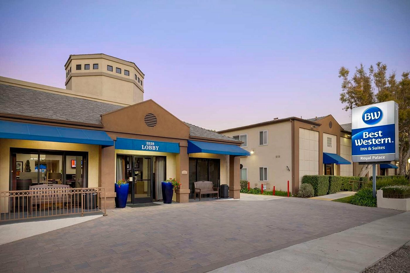 Photo of Best Western Royal Palace Inn & Suites, Los Angeles, CA