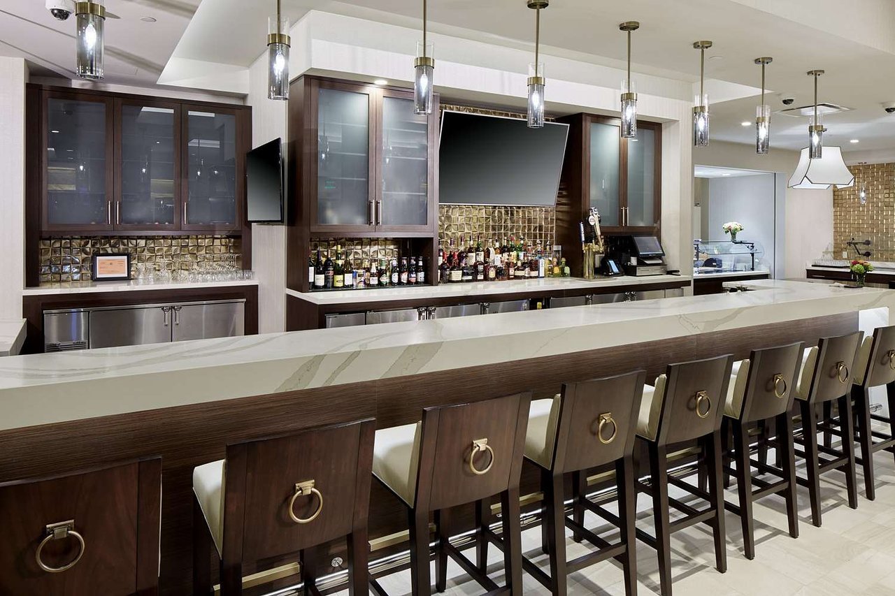 Photo of Hilton Garden Inn Roslyn, Port Washington, NY