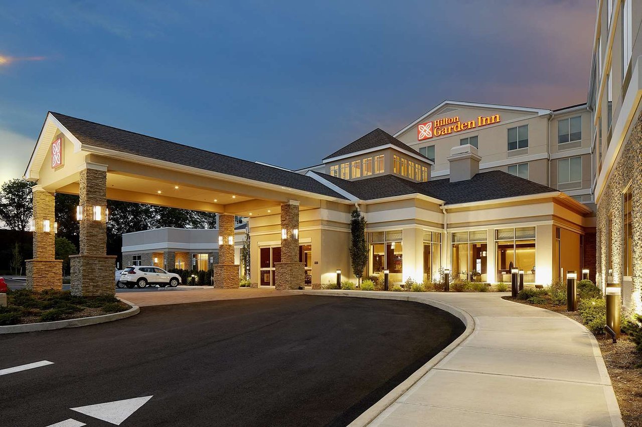 Photo of Hilton Garden Inn Roslyn, Port Washington, NY