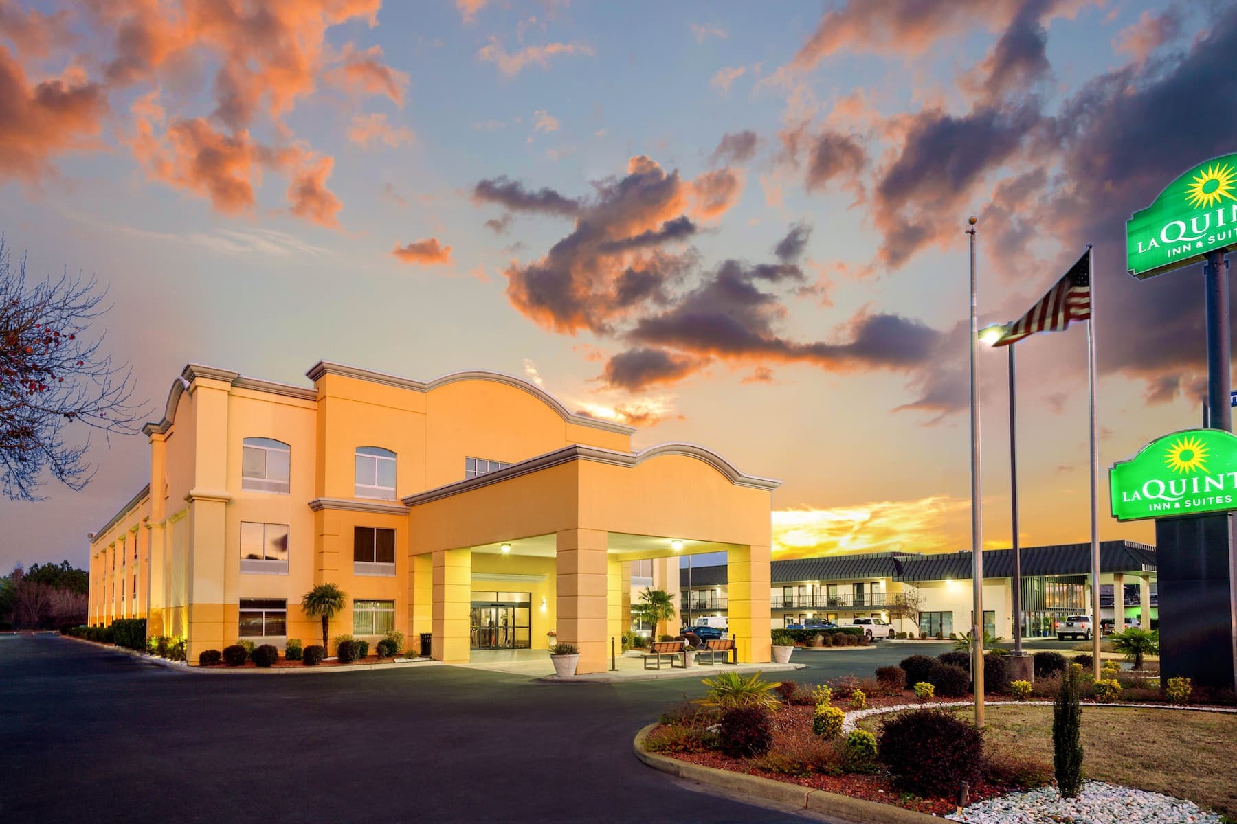 Photo of La Quinta Inn & Suites Florence, Florence, SC