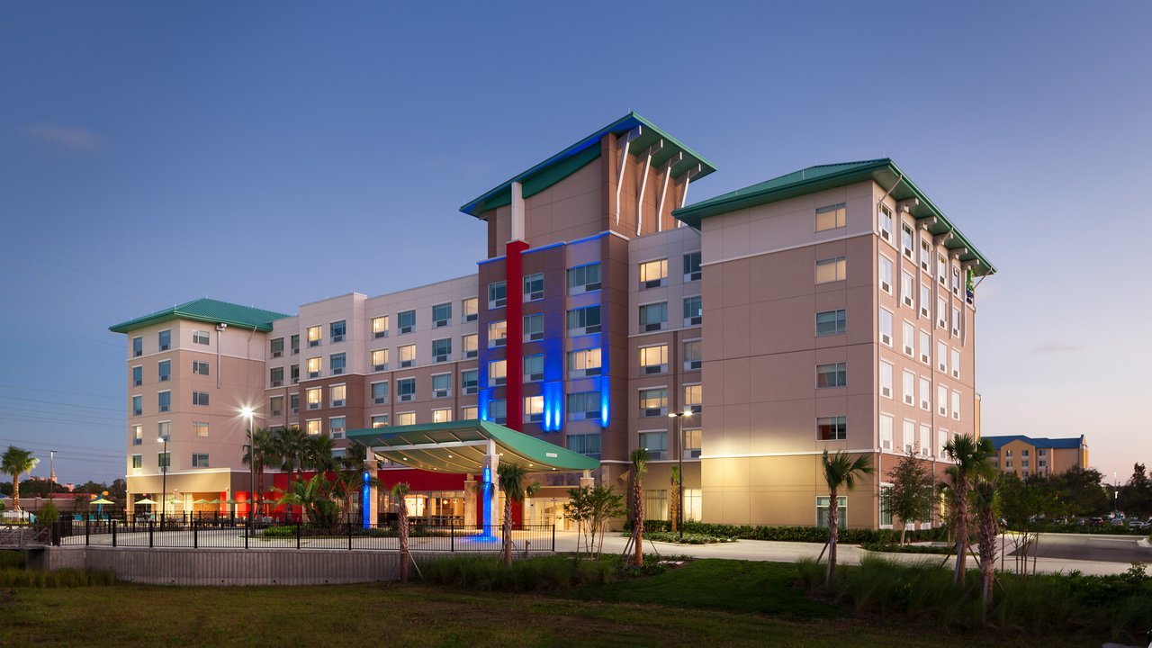 Photo of Holiday Inn Express & Suites Orlando At Seaworld, Orlando, FL