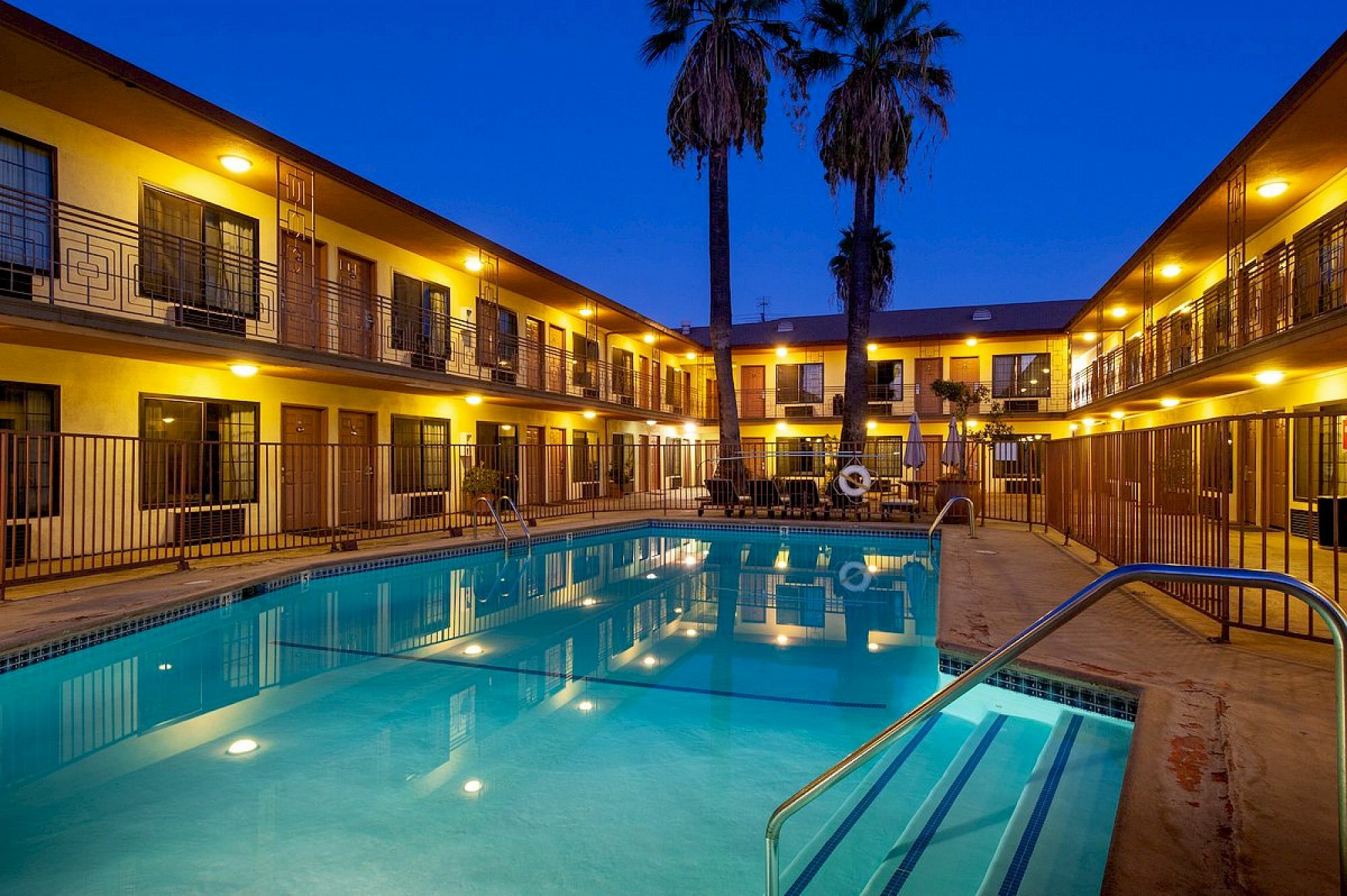 Photo of Studio City Court Yard Hotel, Studio City, CA