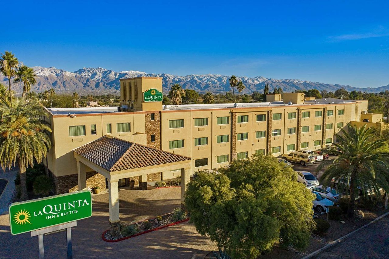Photo of La Quinta Inn & Suites Wyndham Tucson - Reid Park, Tucson, AZ