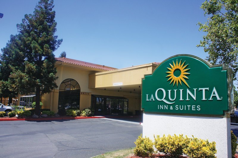 Photo of La Quinta Inn & Suites Oakland - Hayward, Hayward, CA