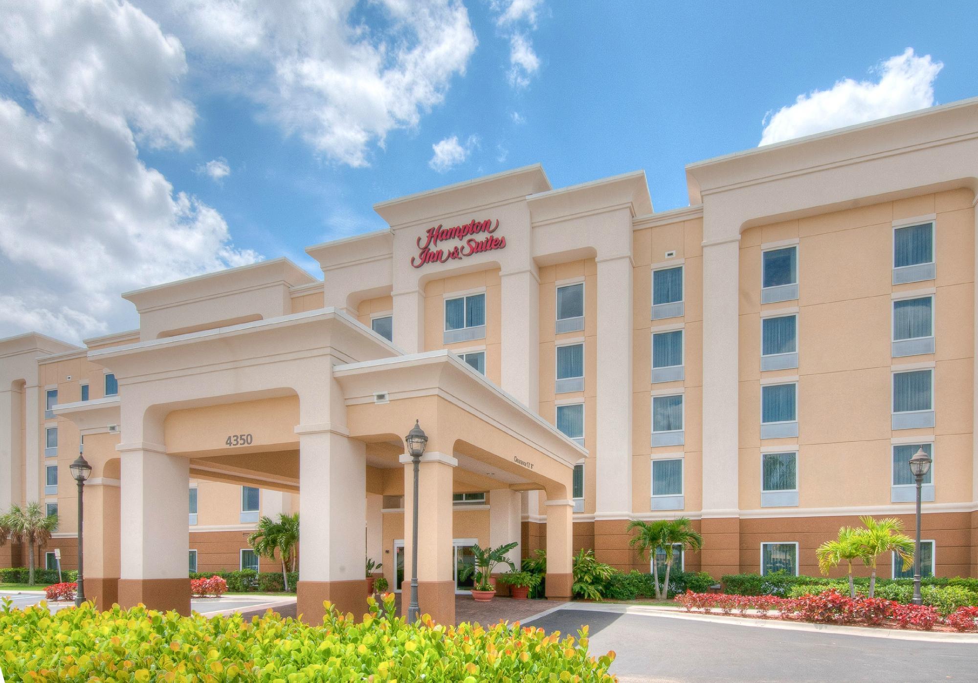 Photo of Hampton Inn & Suites Fort Myers-Colonial Blvd., Fort Myers, FL