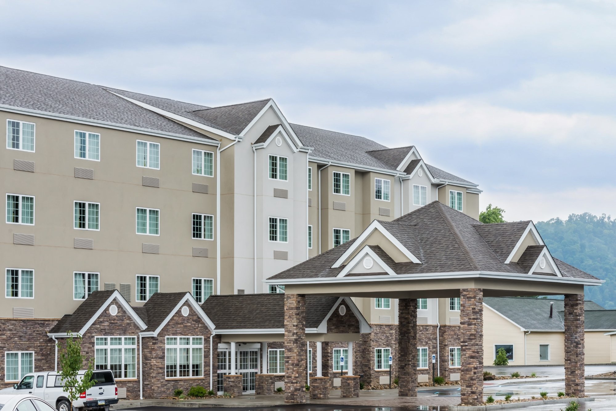 Photo of Microtel New Martinsville, New Martinsville, WV