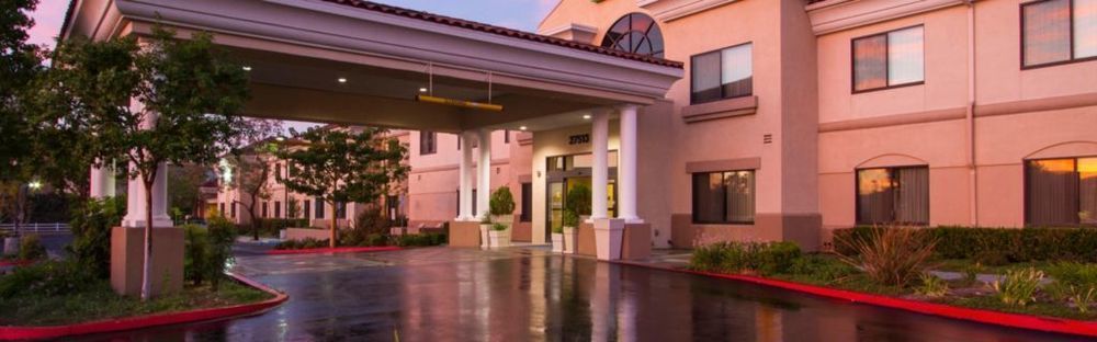 Photo of Holiday Inn Express & Suites Santa Clarita, Valencia, CA