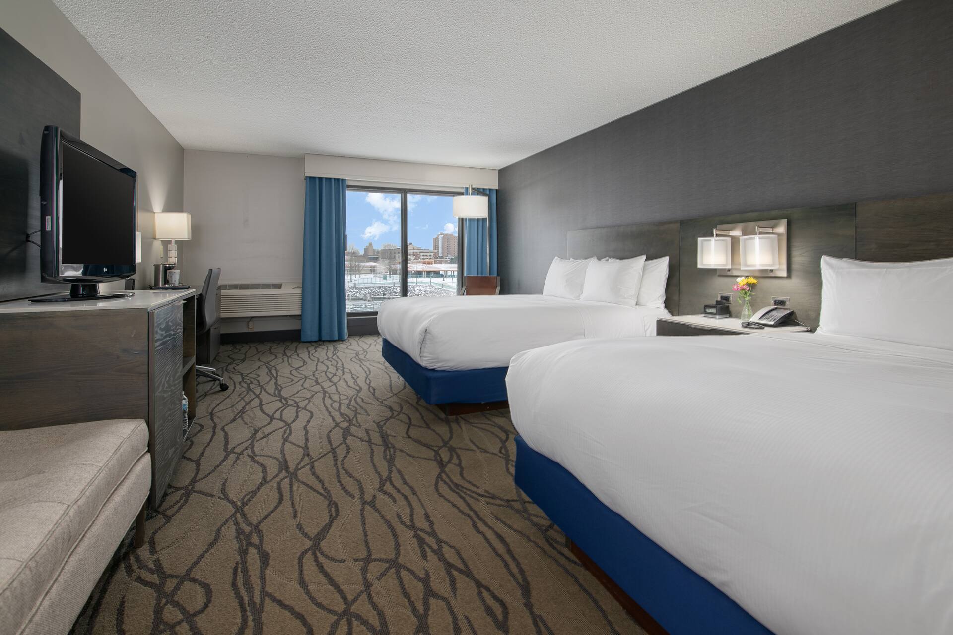 Photo of DoubleTree by Hilton Hotel Racine Harbourwalk, Racine, WI