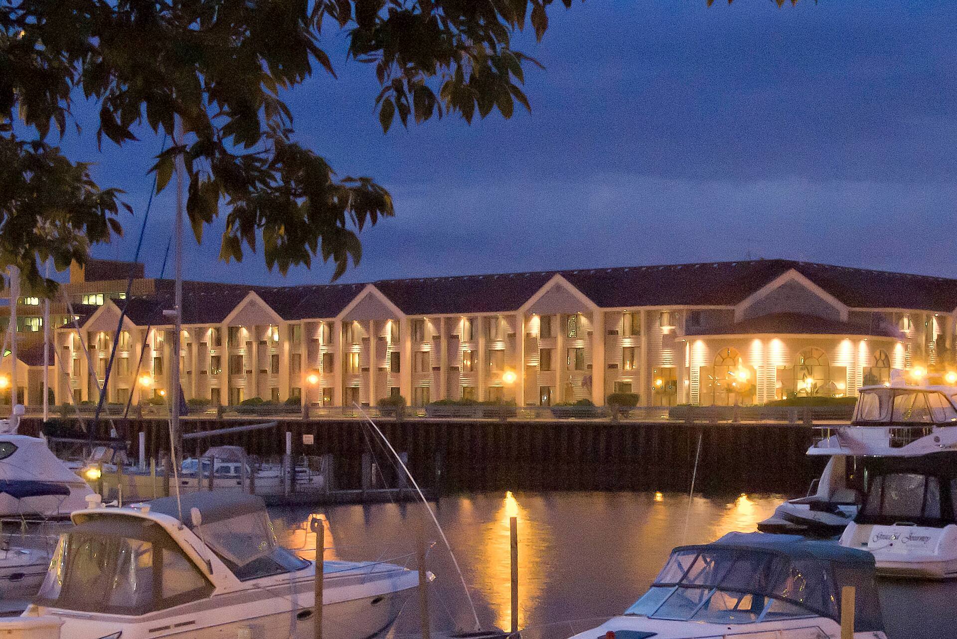 Photo of DoubleTree by Hilton Hotel Racine Harbourwalk, Racine, WI