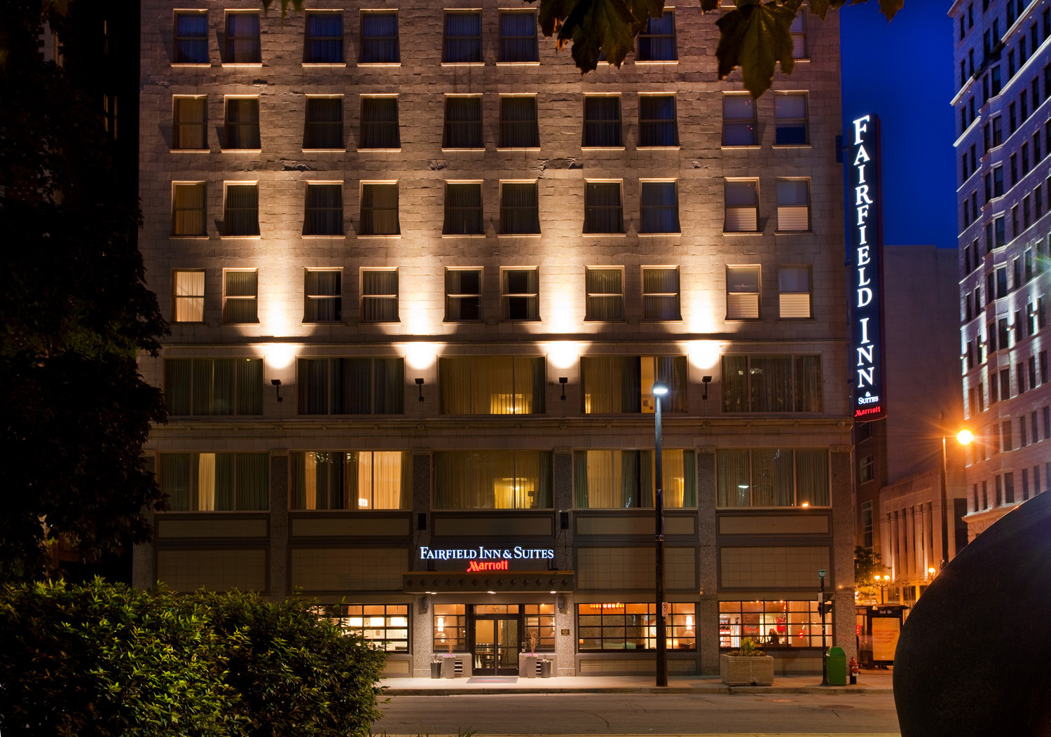 Photo of Fairfield Inn & Suites by Marriott Milwaukee Downtown, Milwaukee, WI