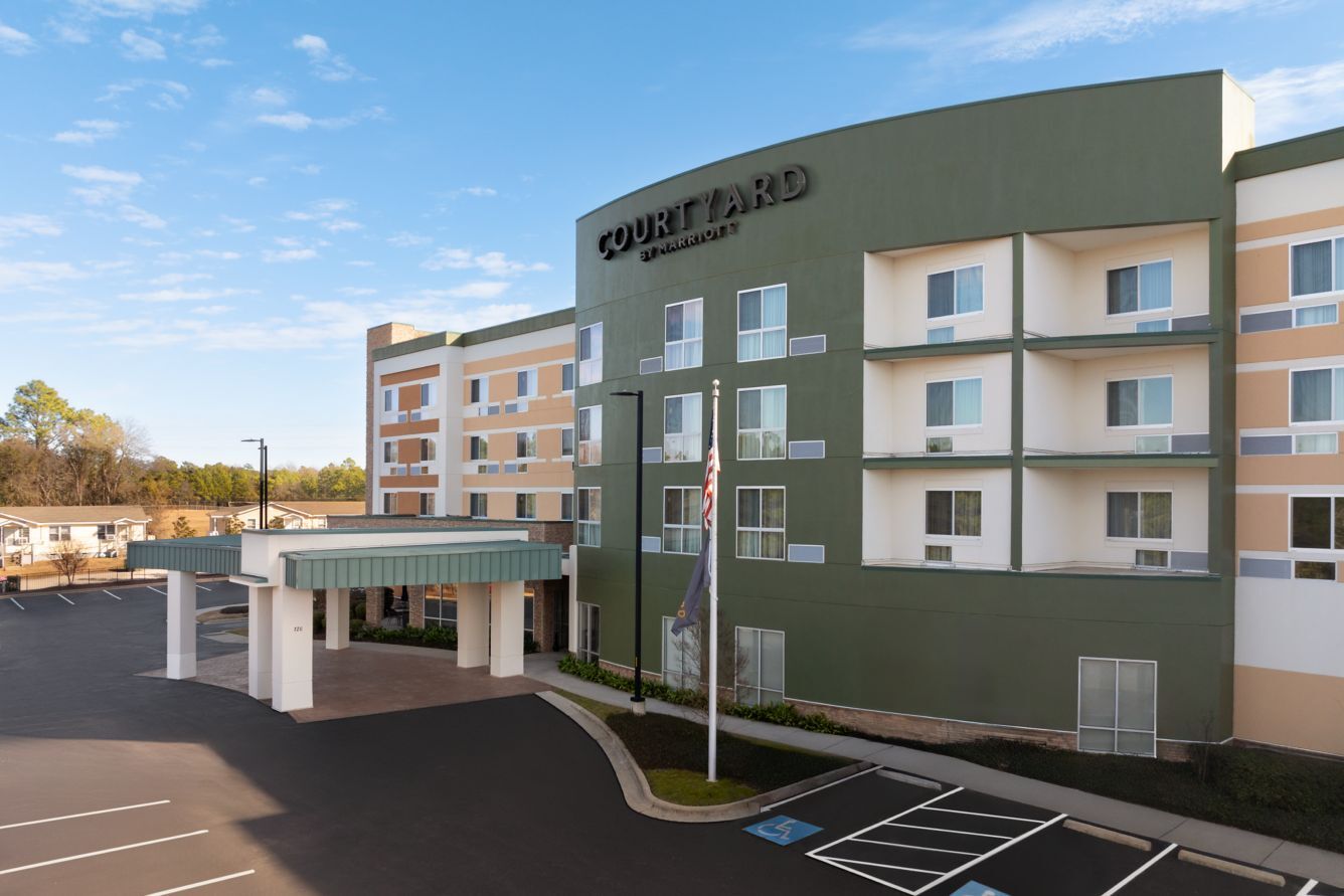 Photo of Courtyard by Marriott Fayetteville Fort Bragg/Spring Lake, Spring Lake, NC
