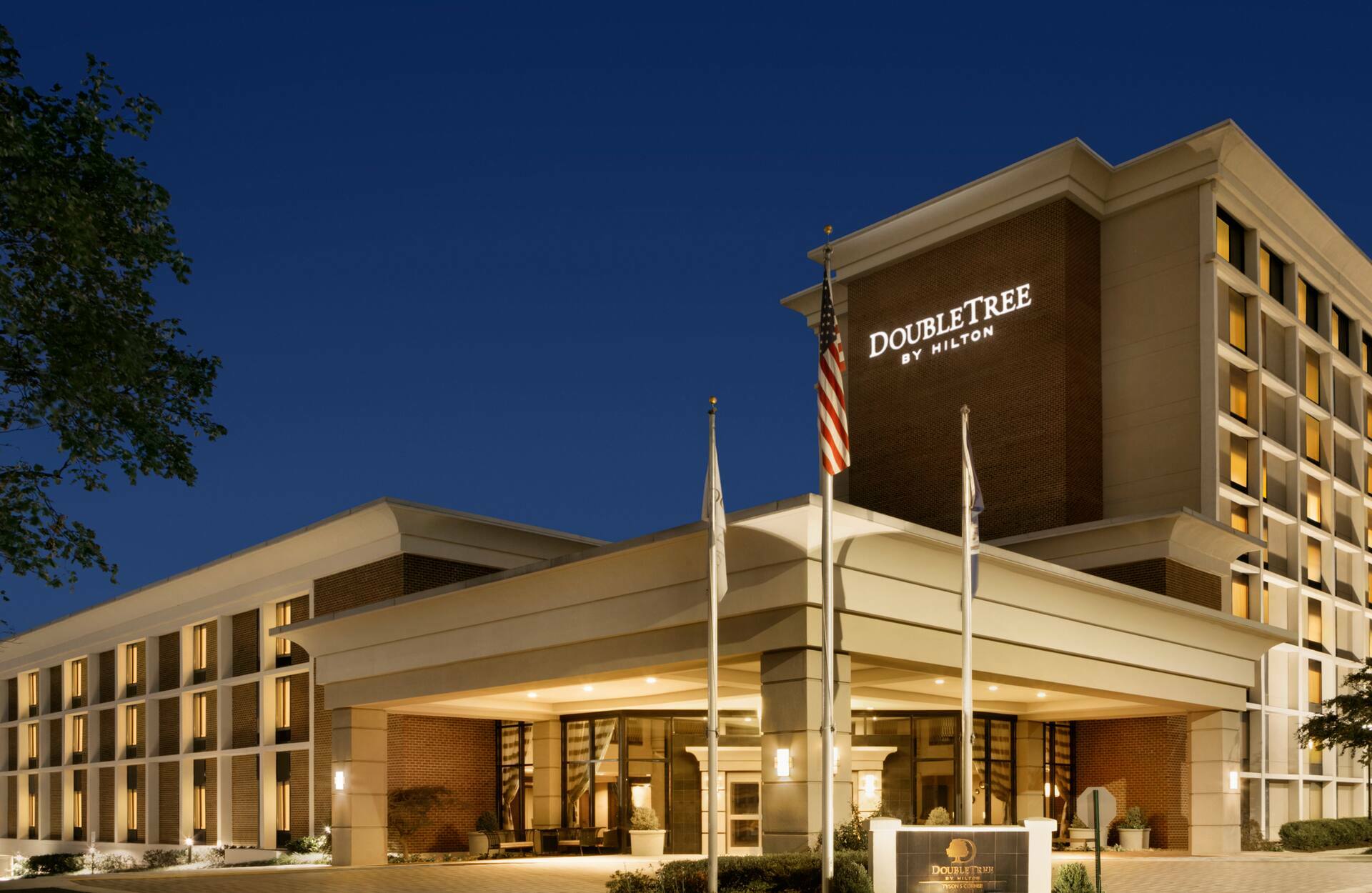 Photo of DoubleTree by Hilton McLean Tysons, Mc Lean, VA