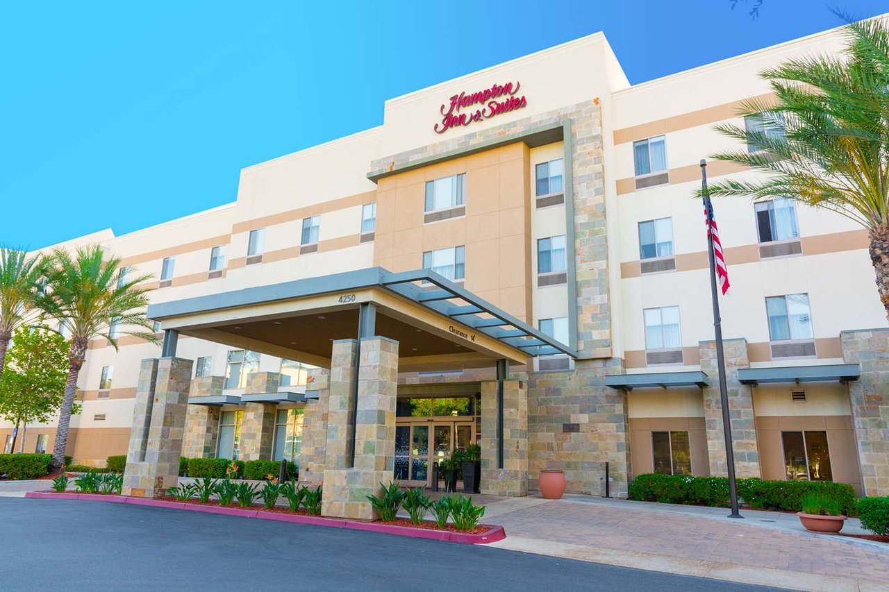 Photo of Hampton Inn & Suites Riverside/Corona East, Riverside, CA