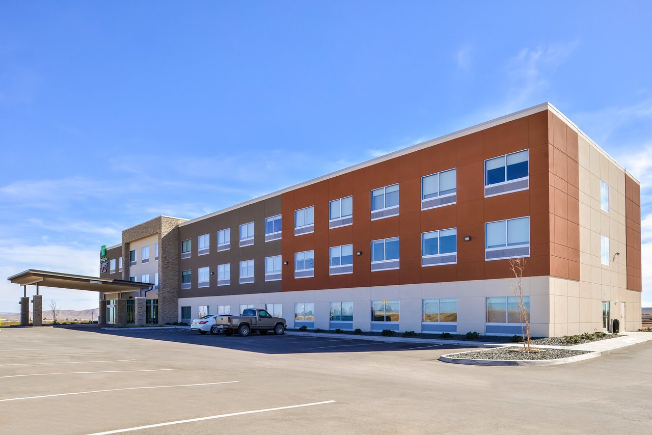 Photo of Holiday Inn Express & Suites Van Horn, Van Horn, TX