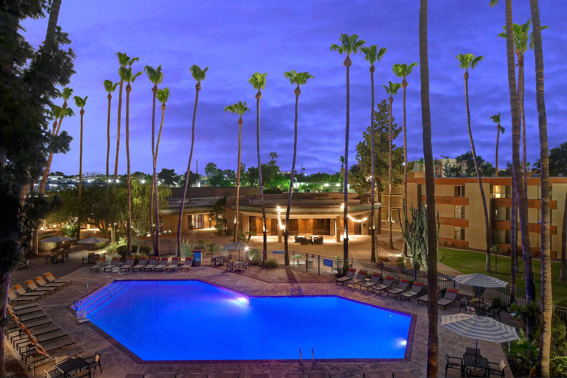 Photo of DoubleTree by Hilton Hotel Phoenix Tempe, Tempe, AZ