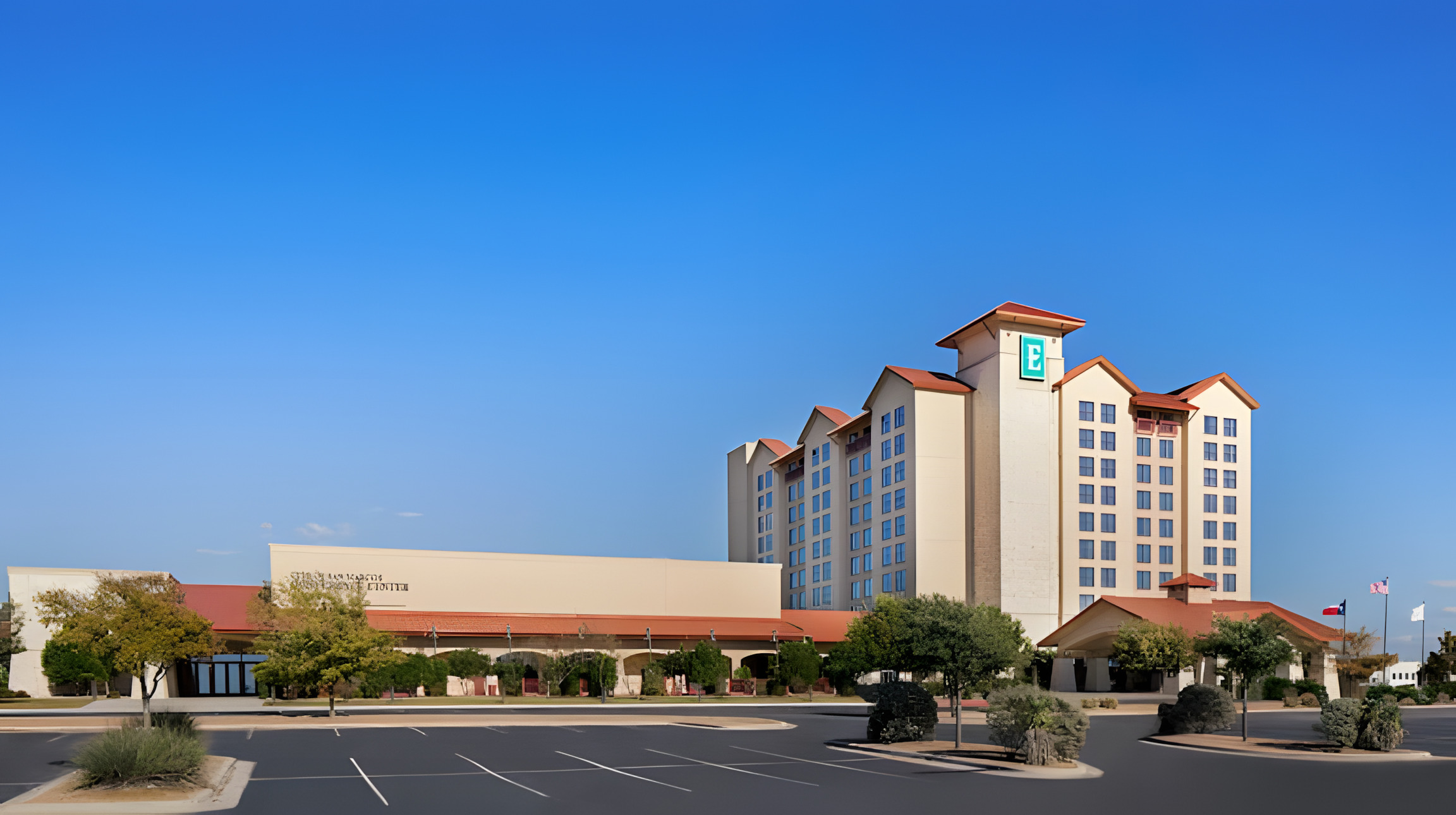 Photo of Embassy Suites by Hilton San Marcos Hotel Conference Center & Spa, San Marcos, TX