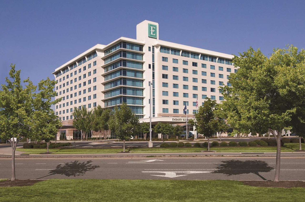 Photo of Embassy Suites by Hilton Hampton Hotel Convention Center & Spa, Hampton, VA