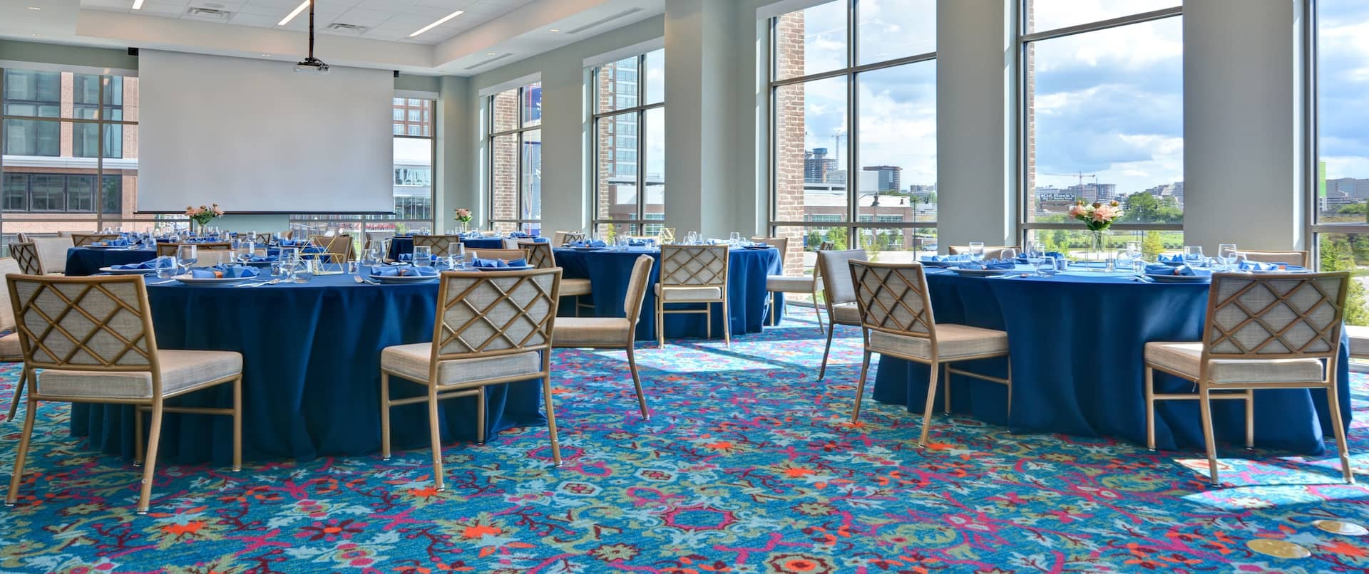 Photo of Hampton Inn & Suites Nashville Downtown, Nashville, TN