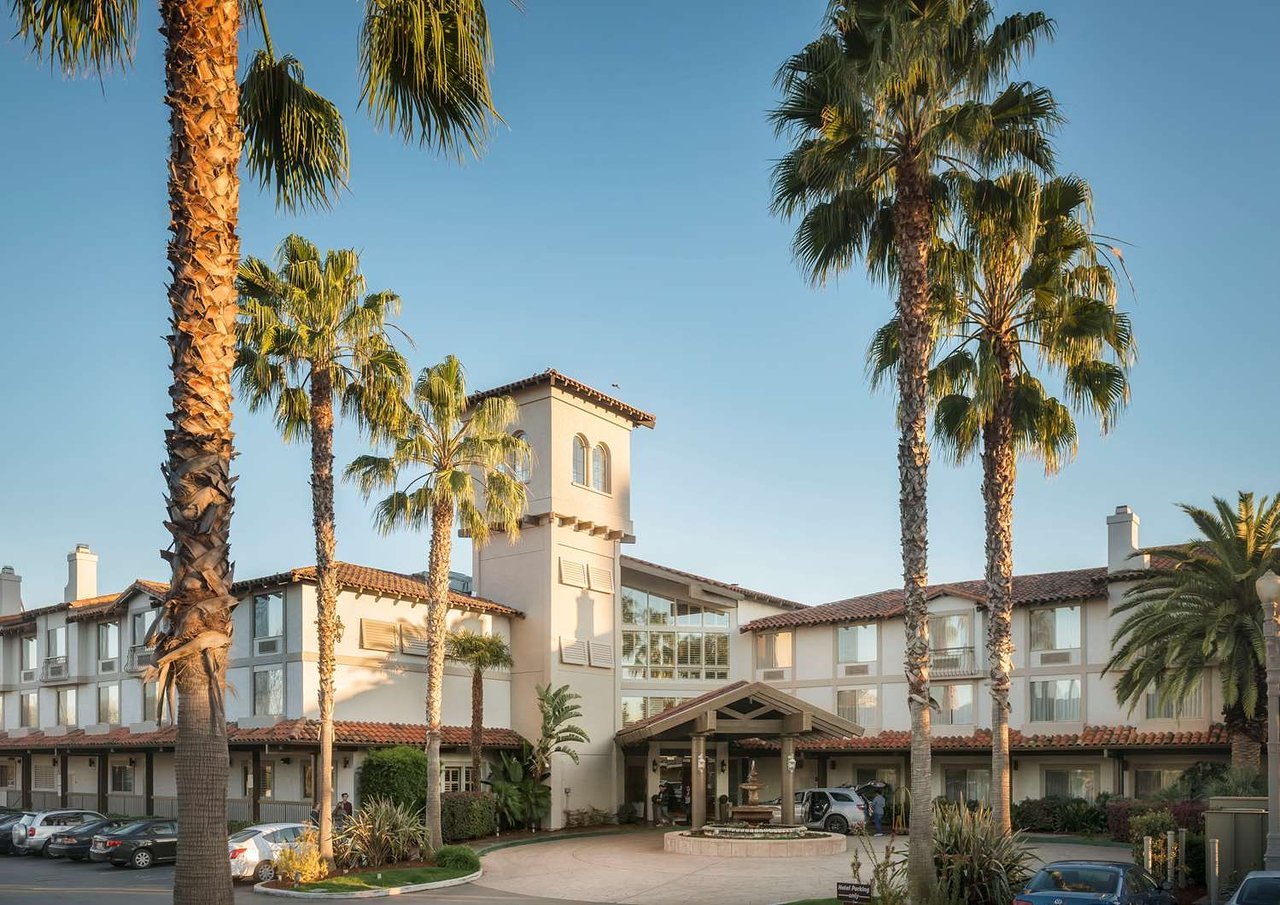 Photo of DoubleTree by Hilton Hotel Campbell - Pruneyard Plaza, Campbell, CA