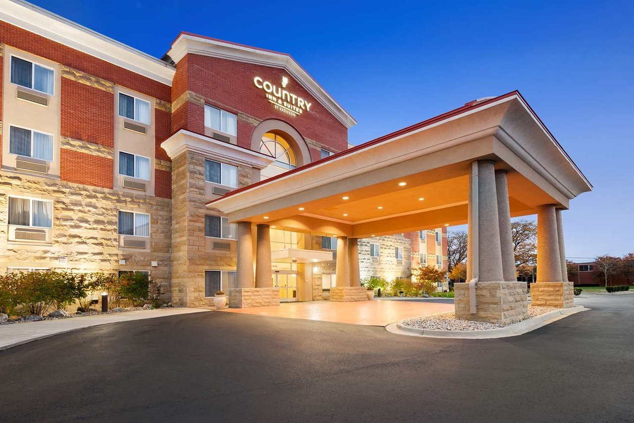 Photo of Country Inn & Suites by Radisson, Dearborn, Dearborn, MI