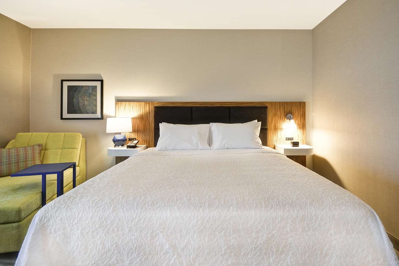 Hampton Inn & Suites Detroit/Warren, Warren, MI Jobs Hospitality Online