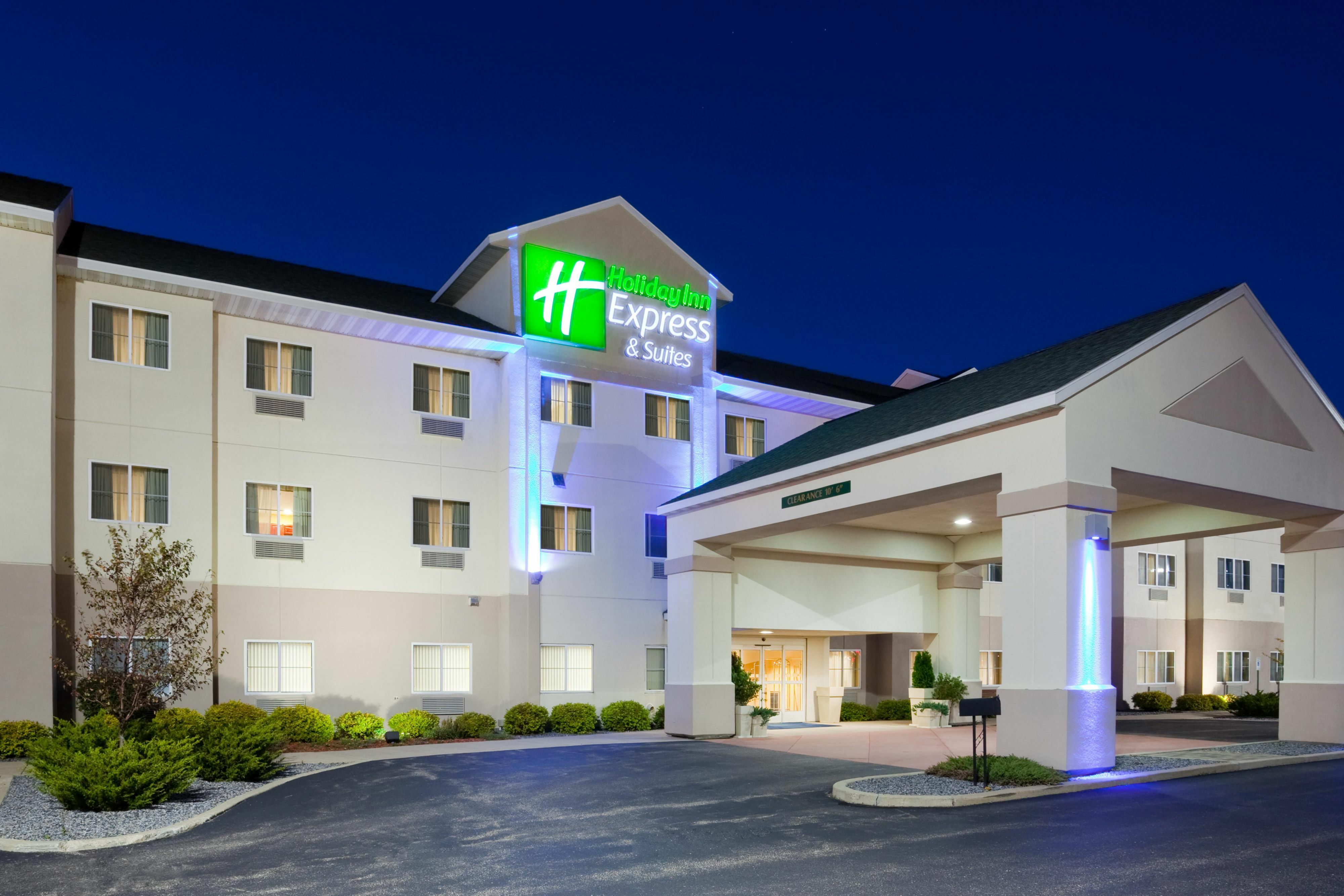 Photo of Holiday Inn Express & Suites Stevens Point, Stevens Point, WI
