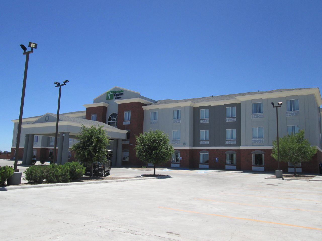 Photo of Holiday Inn Express & Suites Fort Stockton, Fort Stockton, TX