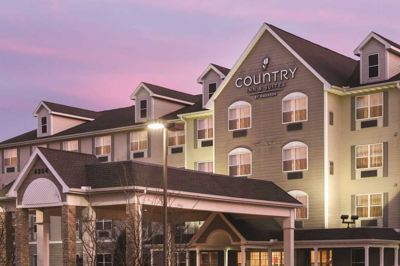 Photo of Country Inn & Suites by Radisson, Bentonville South, Rogers, AR