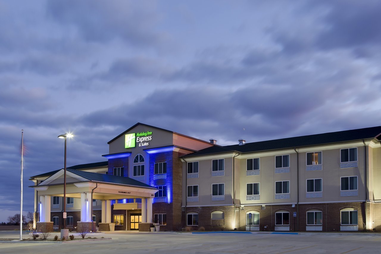 Photo of Holiday Inn Express & Suites Nevada, Nevada, MO