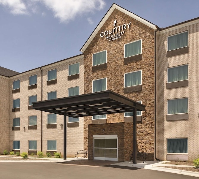 Photo of Country Inn & Suites by Radisson, Atlanta Airport South, Atlanta, GA