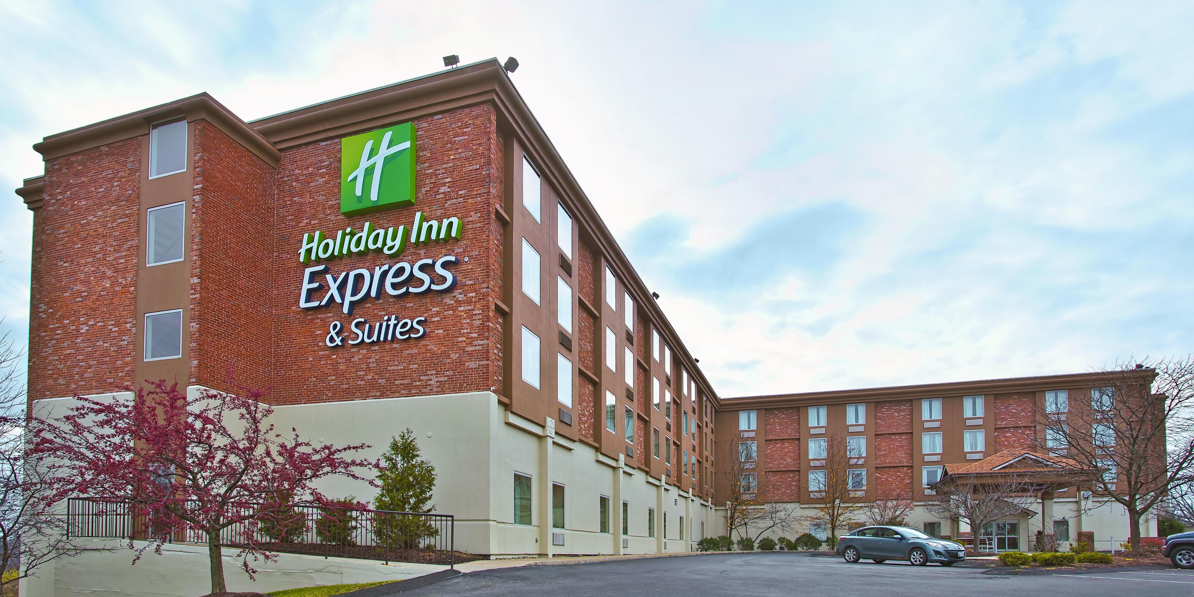 Photo of Holiday Inn Express & Suites Pittsburgh West Mifflin, West Mifflin, PA