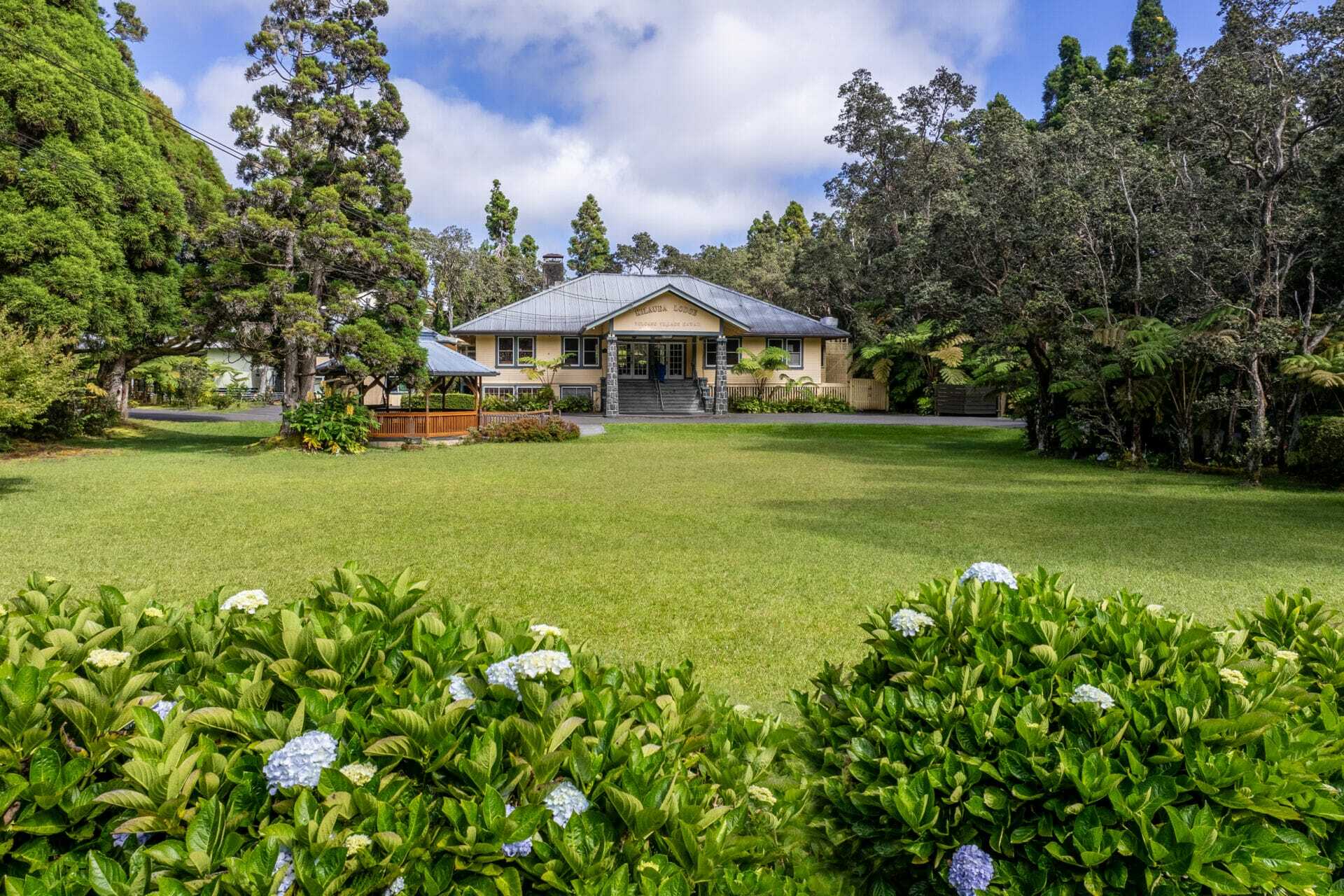 Photo of Kilauea Lodge & Restaurant, Volcano, HI