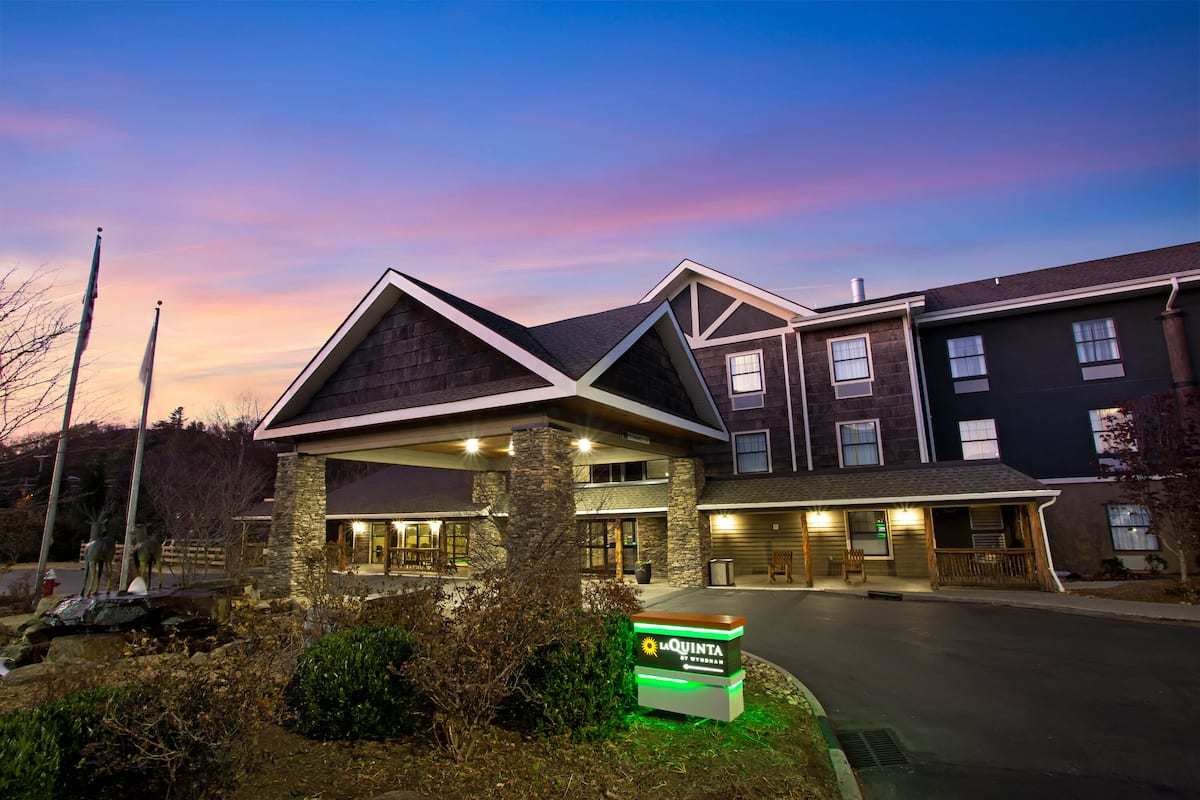 Photo of La Quinta Inn & Suites by Wyndham Boone University, Boone, NC
