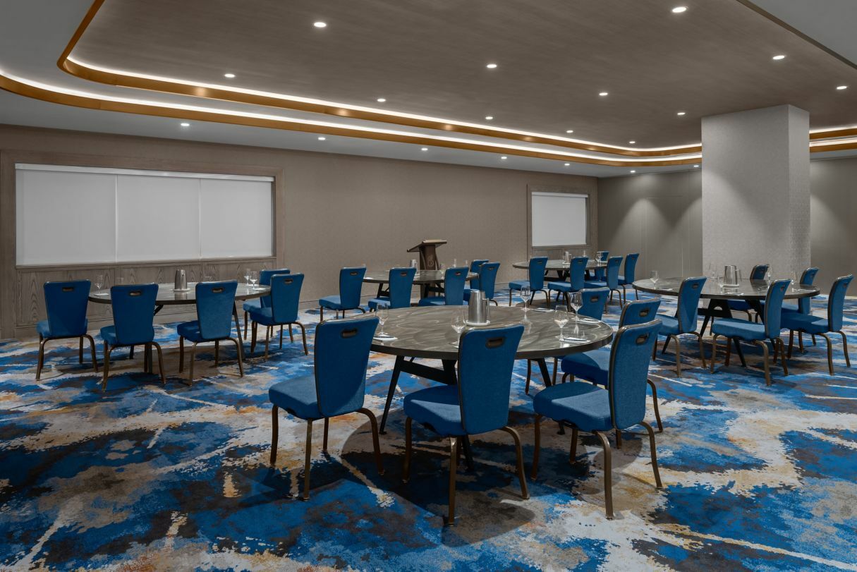 Photo of Autograph Collection/Courtyard by Marriott Hotel, Calgary, AB, Canada