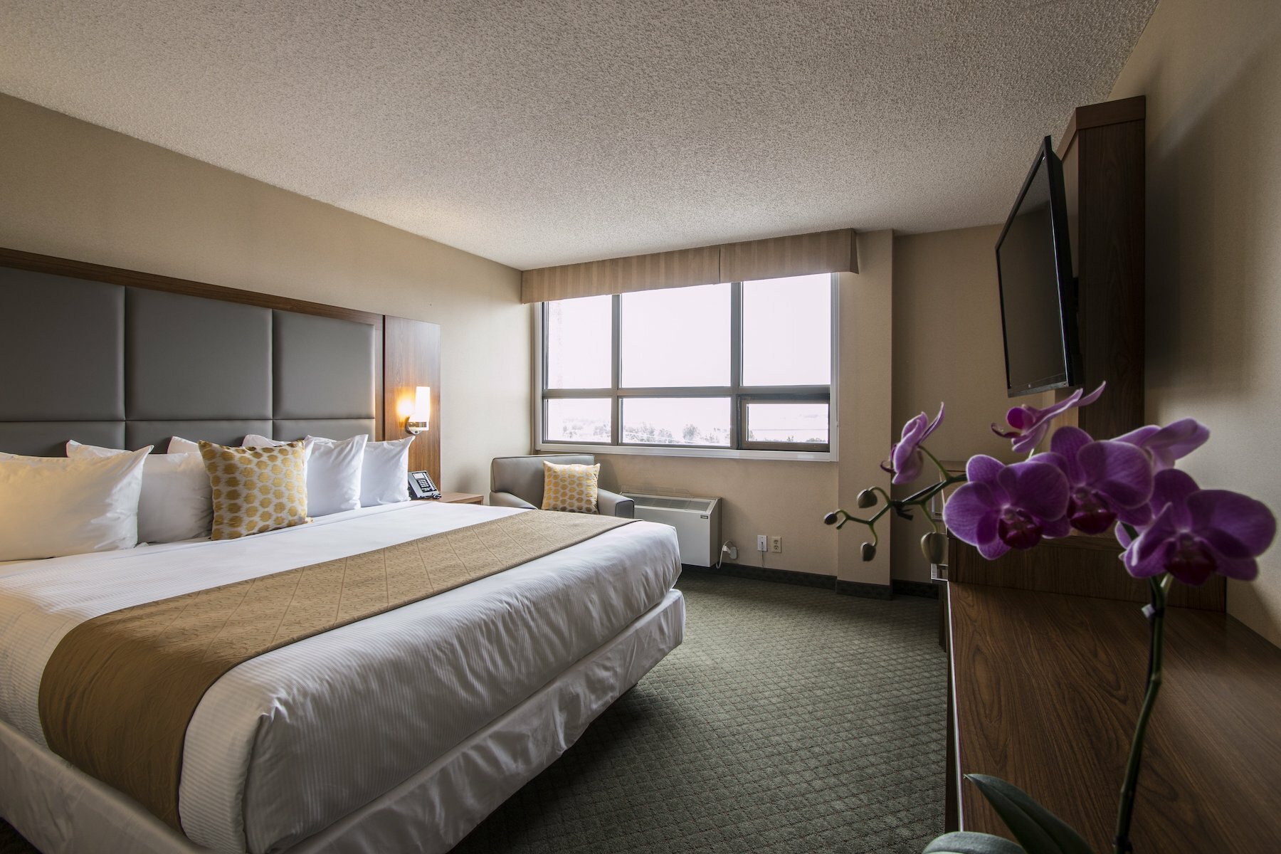 Photo of Ramada by Wyndham Northern Grand Hotel & Conference Centre, Fort St John, BC, Canada