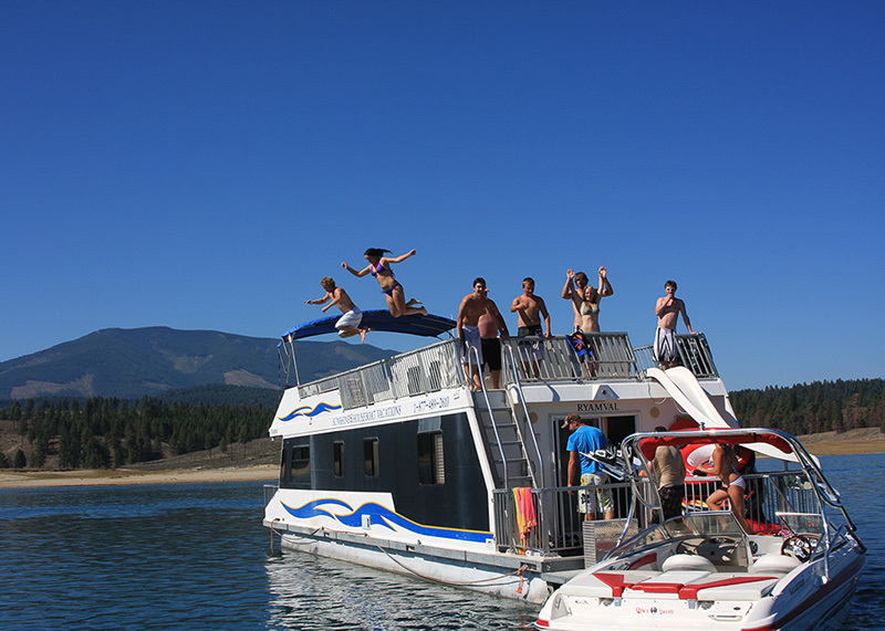 Photo of Sunshine Houseboat Vacations, Newgate, BC, Canada