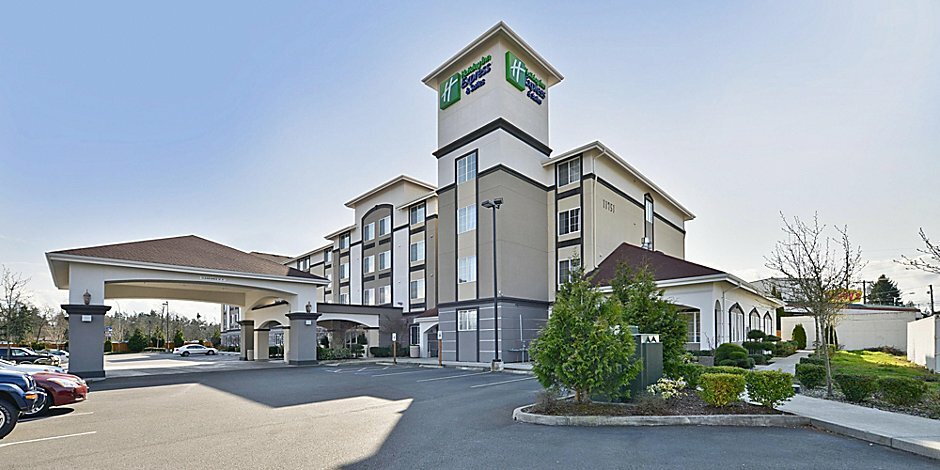 Photo of Holiday Inn Express Lakewood, Lakewood, WA