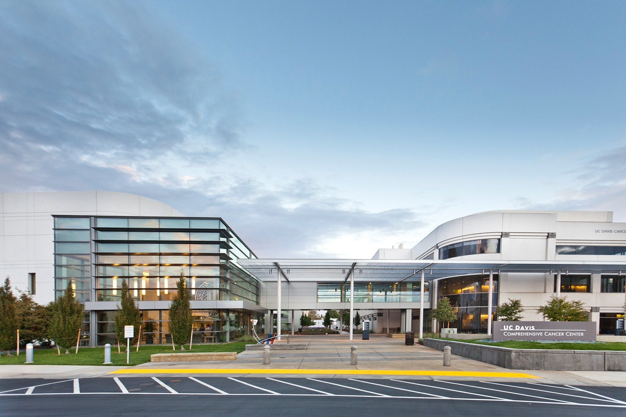 Photo of UC Davis Medical Center, Sacramento, CA