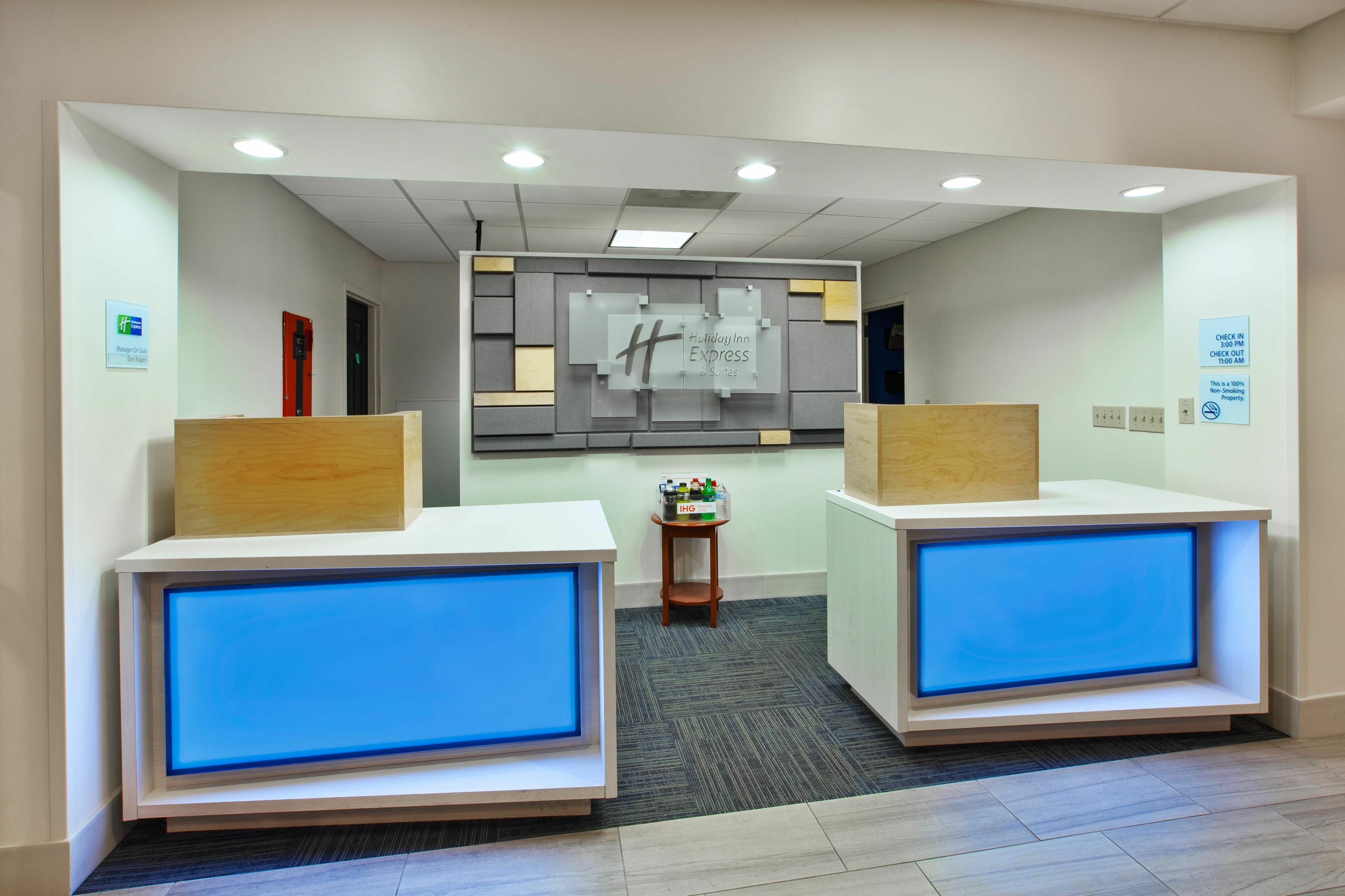 Photo of Holiday Inn Express & Suites Manchester-CONF CTR (Tullahoma), Manchester, TN