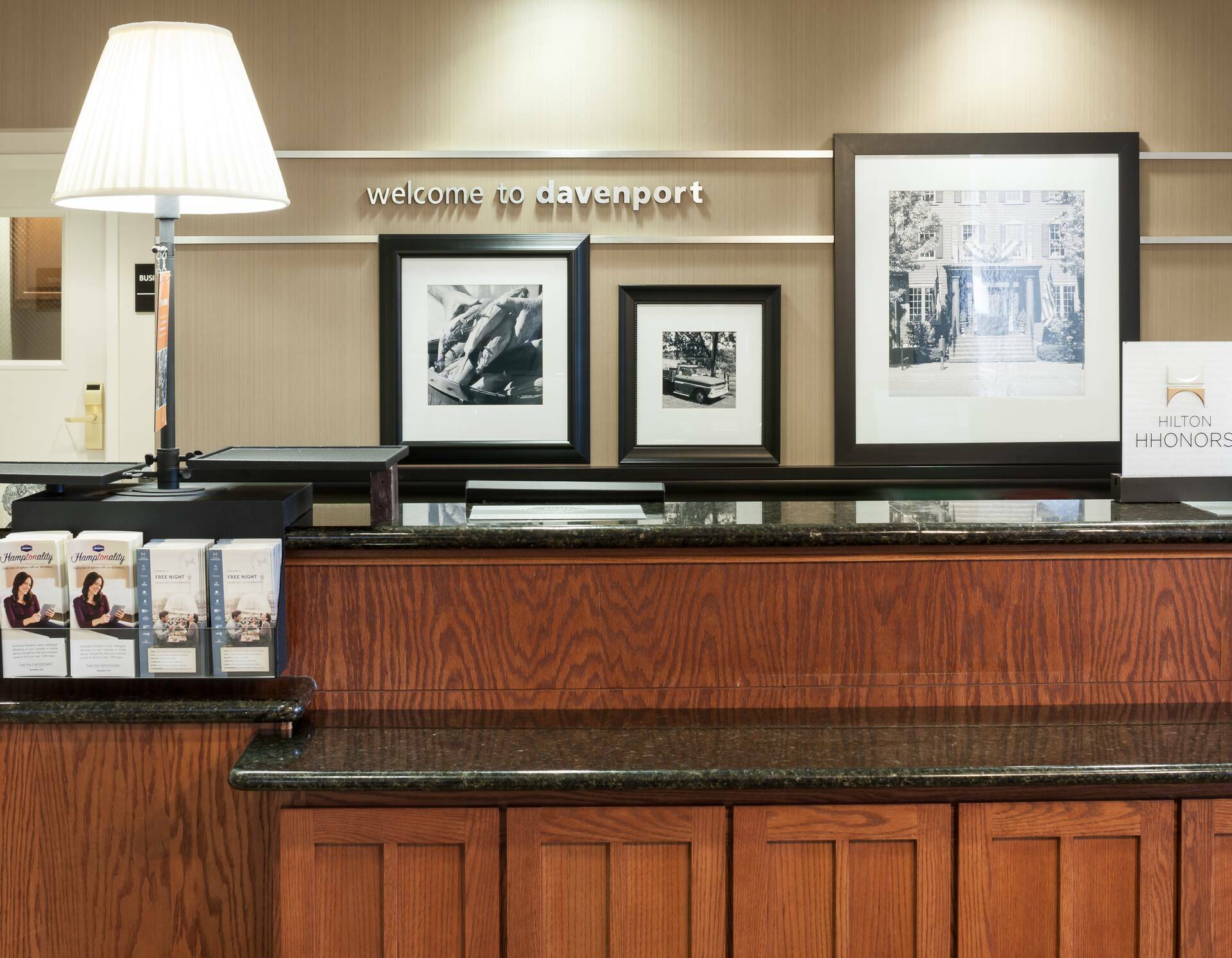 Photo of Hampton Inn & Suites Davenport, Davenport, IA