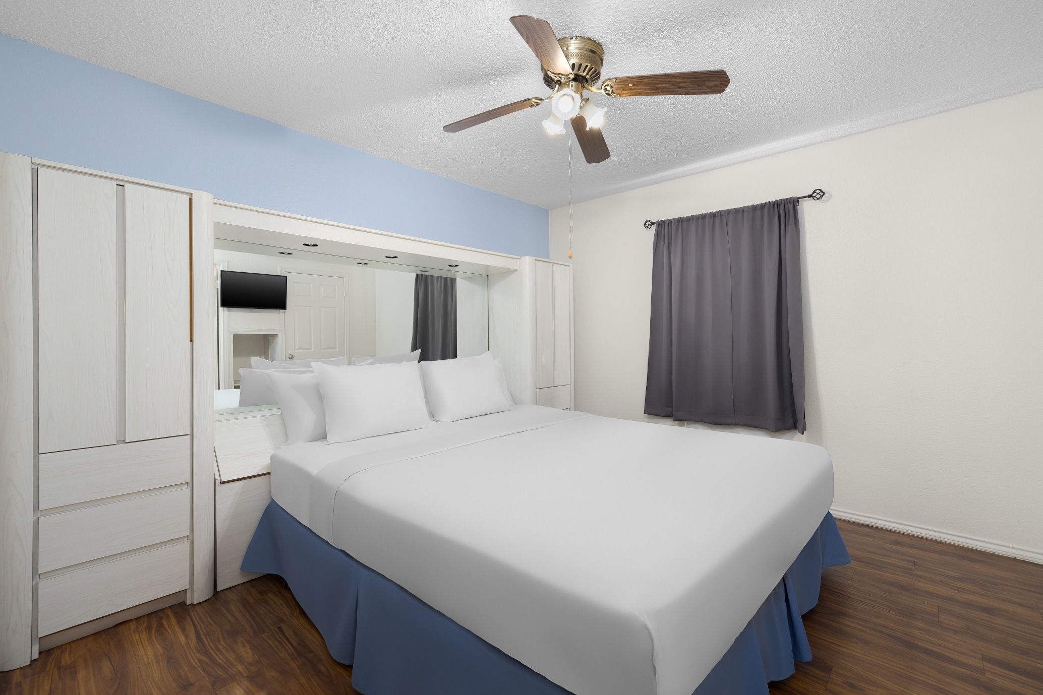 Photo of Victoria Palms Inn & Suites, Donna, TX