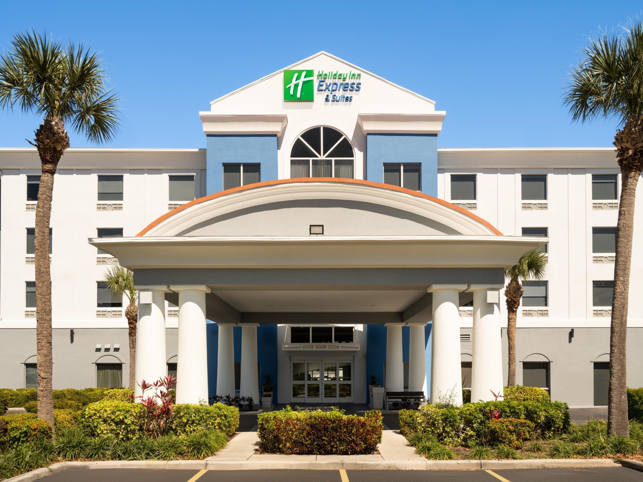 Photo of Holiday Inn Express & Suites St. Petersburg, Saint Petersburg, FL