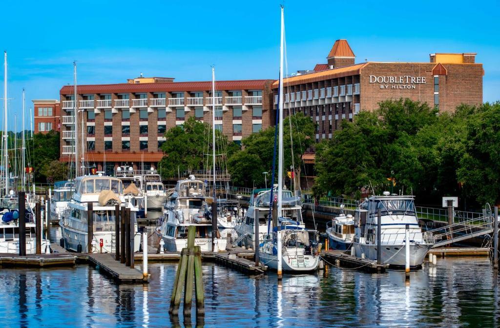 Photo of Tryon Riverfront Inn, New Bern, NC