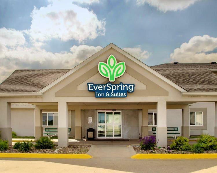 Photo of EverSpring Inn & Suites Oskaloosa, Oskaloosa, IA