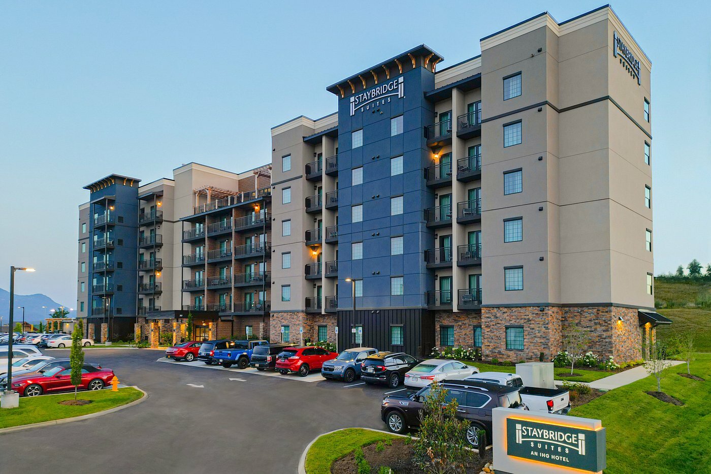 Photo of Staybridge Suites Pigeon Forge-Smoky Mtns, Pigeon Forge, TN