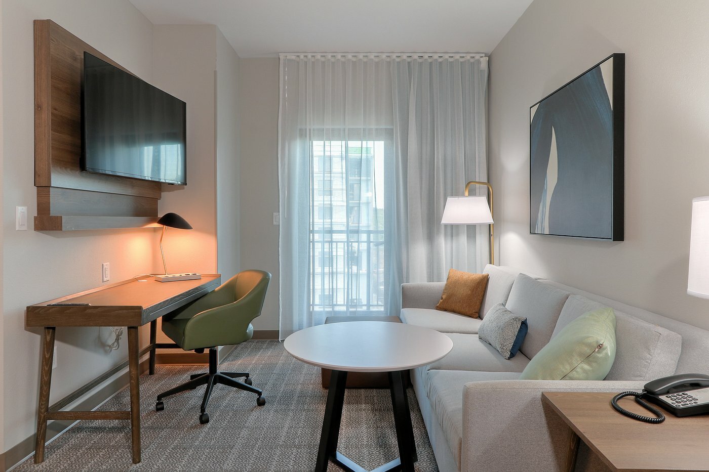 Photo of Staybridge Suites Pigeon Forge-Smoky Mtns, Pigeon Forge, TN