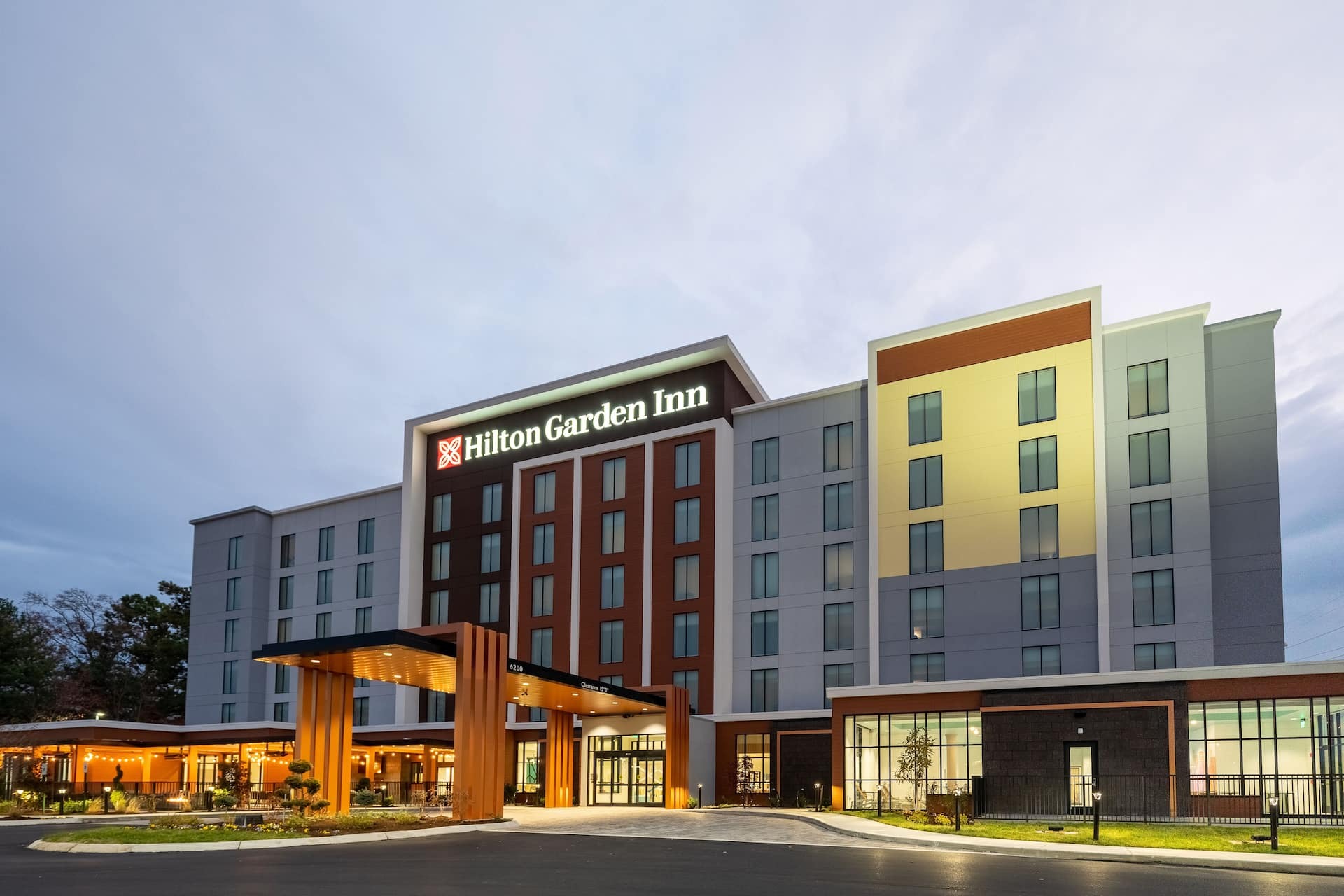 Photo of Hilton Garden Inn Fresno, Fresno, CA