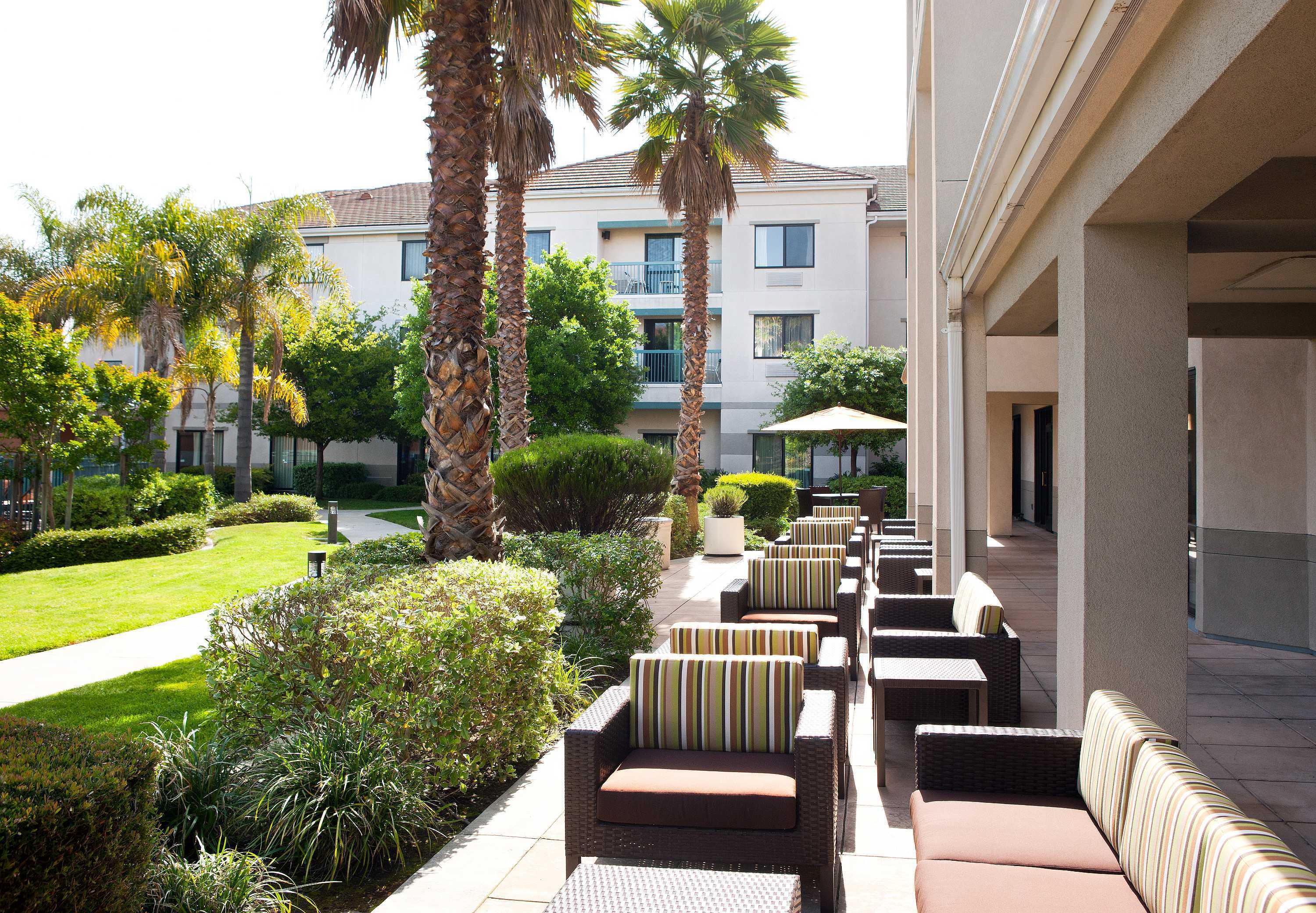 Photo of Courtyard by Marriott at Oakland Airport, Oakland, CA